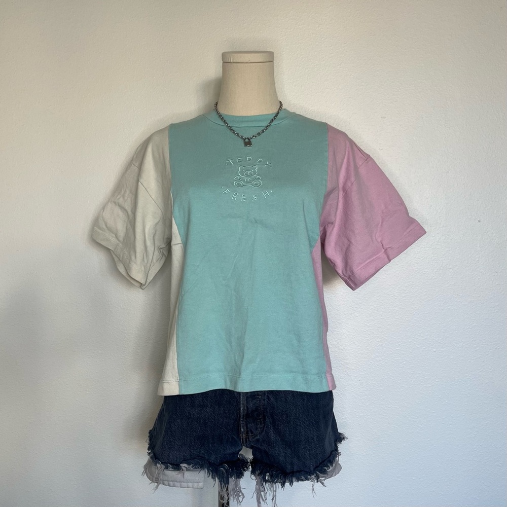 Cream, blue and pink Teddy Fresh T-shirt